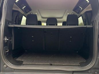 LAND ROVER DEFENDER 2.0 Sd4 Se Suv 5Dr Diesel Auto 4Wd Euro 6 (S/S) (240 Ps)