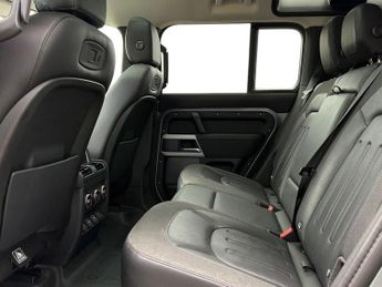 LAND ROVER DEFENDER 2.0 Sd4 Se Suv 5Dr Diesel Auto 4Wd Euro 6 (S/S) (240 Ps)