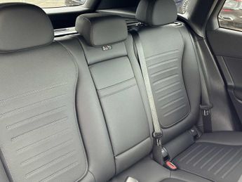 MERCEDES-BENZ GLC Glc 220D 4Matic Amg Line Premium 5Dr 9G-Tronic