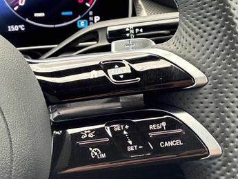 MERCEDES-BENZ GLC Glc 220D 4Matic Amg Line Premium 5Dr 9G-Tronic