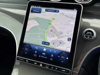 MERCEDES-BENZ GLC Glc 220D 4Matic Amg Line Premium 5Dr 9G-Tronic