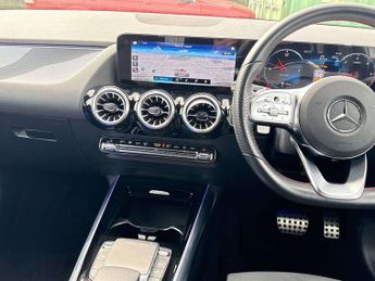 MERCEDES-BENZ GLA Gla 220D 4Matic Amg Line Executive 5Dr Auto