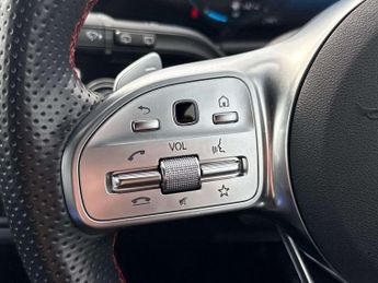 MERCEDES-BENZ GLA Gla 220D 4Matic Amg Line Executive 5Dr Auto