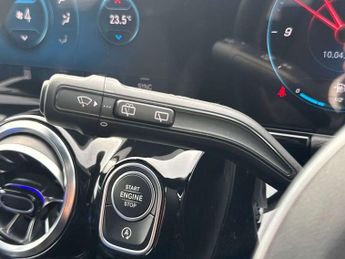 MERCEDES-BENZ GLA Gla 220D 4Matic Amg Line Executive 5Dr Auto