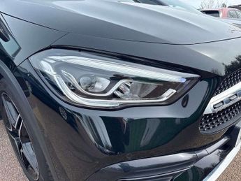 MERCEDES-BENZ GLA Gla 220D 4Matic Amg Line Executive 5Dr Auto