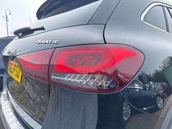 MERCEDES-BENZ GLA Gla 220D 4Matic Amg Line Executive 5Dr Auto