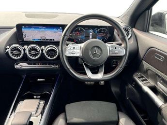 MERCEDES-BENZ GLA Gla 220D 4Matic Amg Line Executive 5Dr Auto