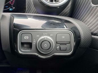 MERCEDES-BENZ A CLASS A200 Sport Executive 4Dr Auto