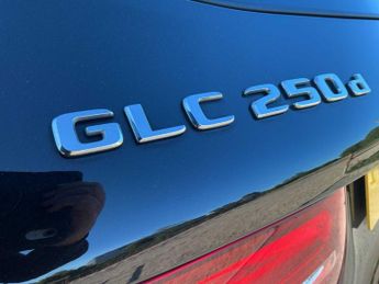 MERCEDES-BENZ GLC Glc 250D 4Matic Amg Line Premium 5Dr 9G-Tronic