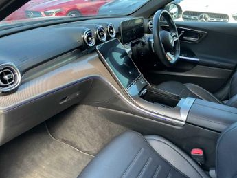 MERCEDES-BENZ C CLASS C200 Amg Line Premium 4Dr 9G-Tronic