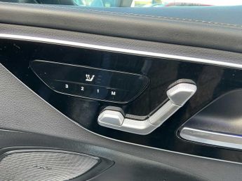 MERCEDES-BENZ C CLASS C200 Amg Line Premium 4Dr 9G-Tronic