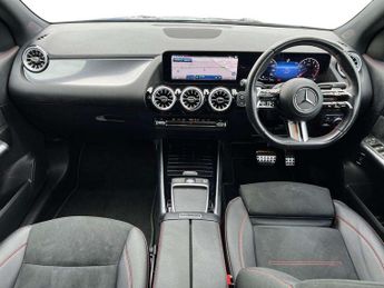 MERCEDES-BENZ GLA Gla 200 Amg Line Executive 5Dr Auto