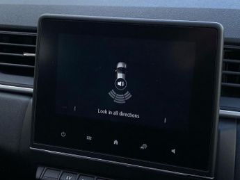 RENAULT CAPTUR 1.6 E-Tech Evolution Suv 5Dr Petrol Hybrid Auto Euro 6 (S/S) (14