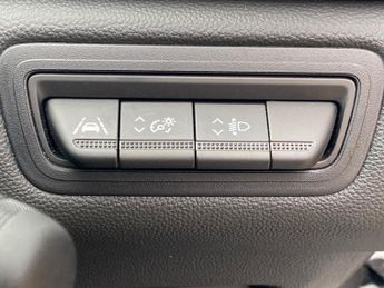 RENAULT CAPTUR 1.6 E-Tech Techno Suv 5Dr Petrol Hybrid Auto Euro 6 (S/S) (145 P