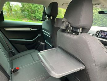 SKODA KAROQ 1.5 Tsi Act Se Drive Suv 5Dr Petrol Dsg Euro 6 (S/S) (150 Ps)