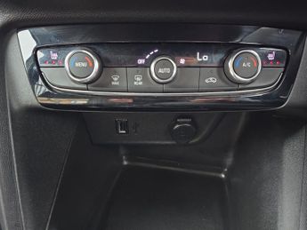 VAUXHALL CORSA 50Kwh Elite Nav Premium Hatchback 5Dr Electric Auto (7.4Kw Charg