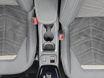 VAUXHALL CORSA 50Kwh Ultimate Hatchback 5Dr Electric Auto (136 Ps)