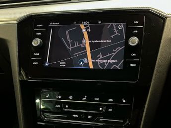 VOLKSWAGEN PASSAT 2.0 Tdi Evo R-Line Estate 5Dr Diesel Dsg Euro 6 (S/S) (150 Ps)