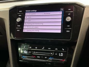 VOLKSWAGEN PASSAT 2.0 Tdi Evo R-Line Estate 5Dr Diesel Dsg Euro 6 (S/S) (150 Ps)