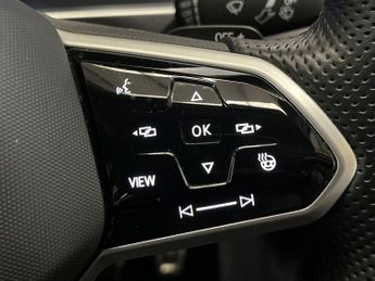 VOLKSWAGEN TIGUAN 1.5 Tsi R-Line Edition Suv 5Dr Petrol Dsg Euro 6 (S/S) (150 Ps)