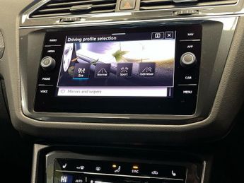 VOLKSWAGEN TIGUAN 1.5 Tsi R-Line Edition Suv 5Dr Petrol Dsg Euro 6 (S/S) (150 Ps)