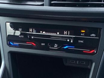 VOLKSWAGEN POLO 1.0 Tsi R-Line Hatchback 5Dr Petrol Dsg Euro 6 (S/S) (95 Ps)