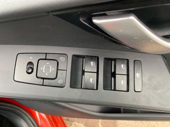 KIA NIRO 64.8Kwh 2 Suv 5Dr Electric Auto (201 Bhp)