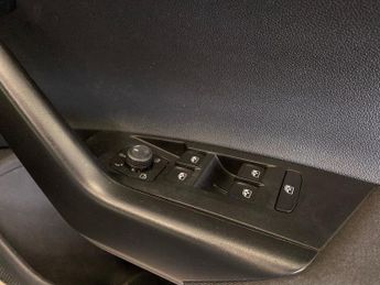 VOLKSWAGEN POLO 1.0 Tsi Life Hatchback 5Dr Petrol Dsg Euro 6 (S/S) (95 Ps)