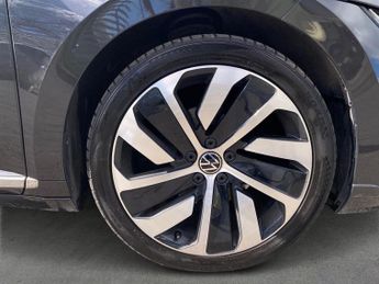 VOLKSWAGEN ARTEON 2.0 Tsi R-Line Fastback 5Dr Petrol Dsg Euro 6 (S/S) (190 Ps)