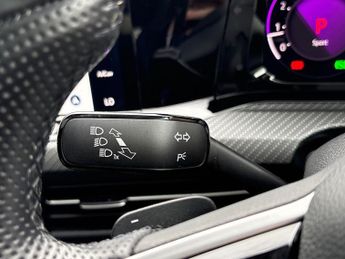 VOLKSWAGEN GOLF 1.5 Etsi Mhev R-Line Hatchback 5Dr Petrol Hybrid Dsg Euro 6 (S/S