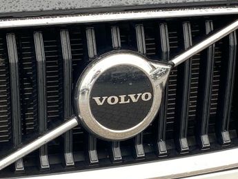 VOLVO XC60 2.0 B5 Mhev Core Suv 5Dr Petrol Hybrid Auto Awd Euro 6 (S/S) (25