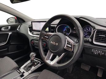 KIA XCEED 1.6 Gdi Phev 3 5Dr Dct