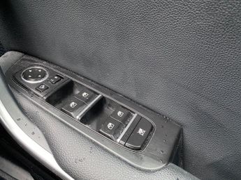 KIA XCEED 1.6 Gdi Phev 3 5Dr Dct