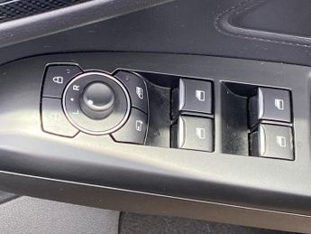 FORD FOCUS 1.0 Ecoboost Hybrid Mhev St-Line 5Dr Auto