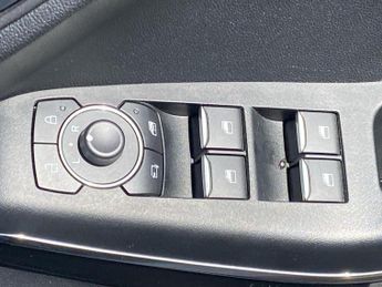 FORD PUMA 1.0 Ecoboost Hybrid Mhev St-Line X 5Dr Dct