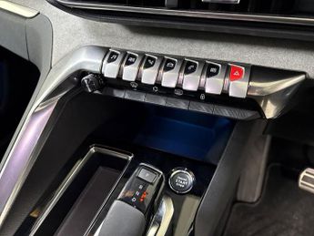 PEUGEOT 3008 Peugeot 3008 1.2 Puretech Gt Premium 5Dr Eat8