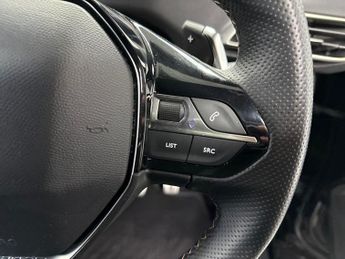PEUGEOT 3008 Peugeot 3008 1.2 Puretech Gt Premium 5Dr Eat8
