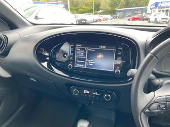 TOYOTA AYGO X 1.0 Vvt-I Edge Hatchback 5Dr Petrol X-Shift Euro 6 (S/S) (72 Ps)