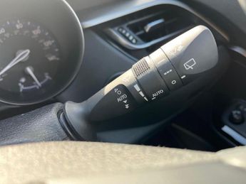 TOYOTA C-HR 1.8 Vvt-H Gpf Excel Suv 5Dr Petrol Hybrid Cvt Euro 6 (S/S) (122 