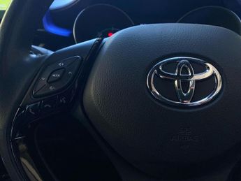 TOYOTA C-HR 1.8 Vvt-H Gpf Dynamic Suv 5Dr Petrol Hybrid Cvt Euro 6 (S/S) (12