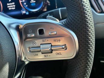 MERCEDES-BENZ EQC Eqc 400 300Kw Amg Line Edition 80Kwh 5Dr Auto