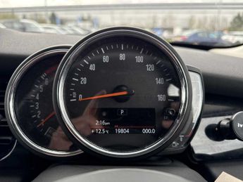 MINI HATCHBACK 1.5 Cooper Classic 5Dr Auto