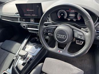 AUDI A4 2.0 Tdi 35 Black Edition Estate 5Dr Diesel S Tronic Euro 6 (S/S)