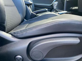 KIA CEED 1.5 T-Gdi 3 Hatchback 5Dr Petrol Dct Euro 6 (S/S) (158 Bhp)