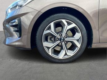 KIA CEED 1.5 T-Gdi 3 Hatchback 5Dr Petrol Dct Euro 6 (S/S) (158 Bhp)