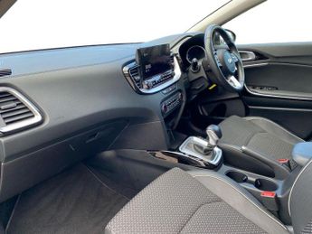 KIA CEED 1.5 T-Gdi 3 Hatchback 5Dr Petrol Dct Euro 6 (S/S) (158 Bhp)