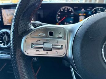 MERCEDES-BENZ GLA Gla 220D 4Matic Amg Line Premium Plus 5Dr Auto