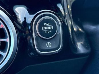 MERCEDES-BENZ GLA Gla 220D 4Matic Amg Line Premium Plus 5Dr Auto