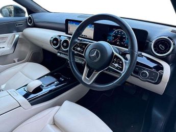 MERCEDES-BENZ A CLASS A200 Sport Executive Edition 5Dr Auto