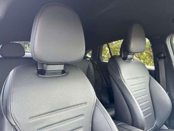 MERCEDES-BENZ GLC COUPE Glc 300 4Matic Amg Line Premium 5Dr 9G-Tronic